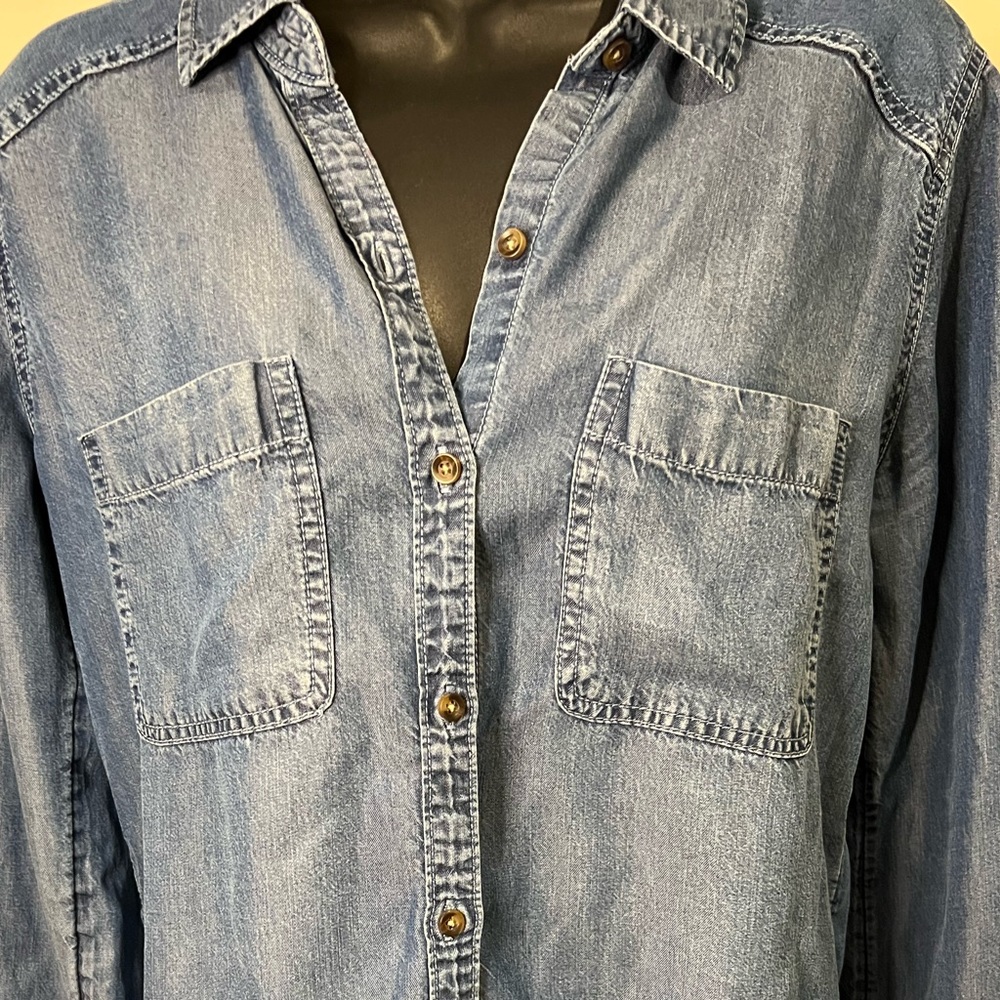 Abercrombie & Fitch Soft Denim Long Sleeve.